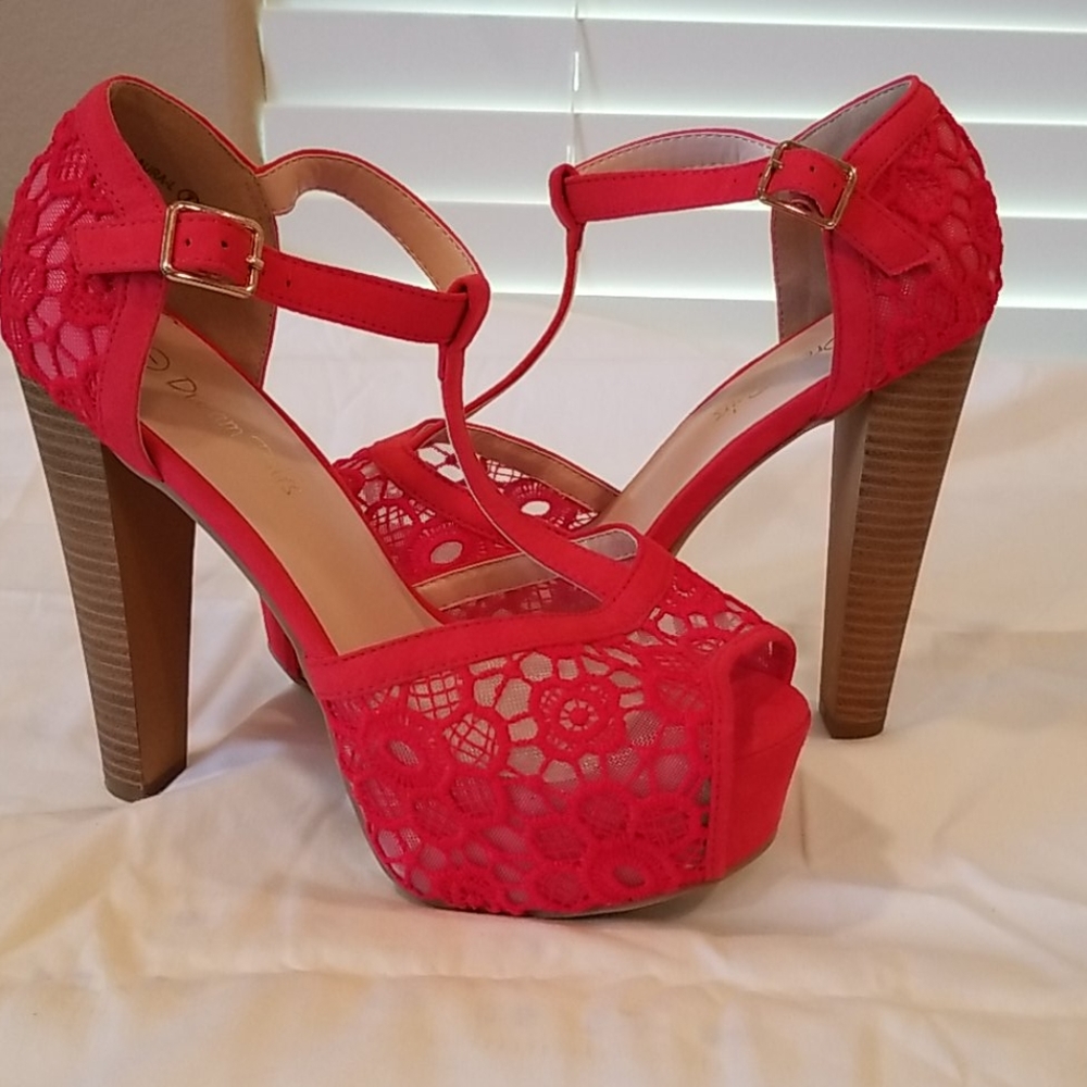 Womens shoes